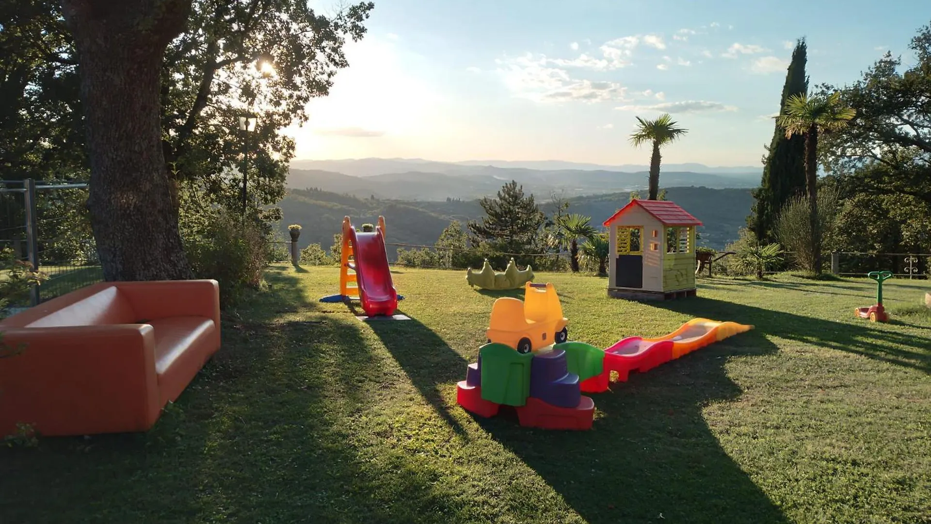 Apartment Villa El Pavo Real Arezzo