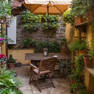  Appartamento Residenza Fra Le Torri - Charme&art Gallery